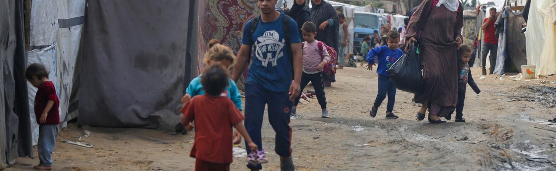 فلسطينيون نازحون في غزة. تصوير وكالة الأونروا